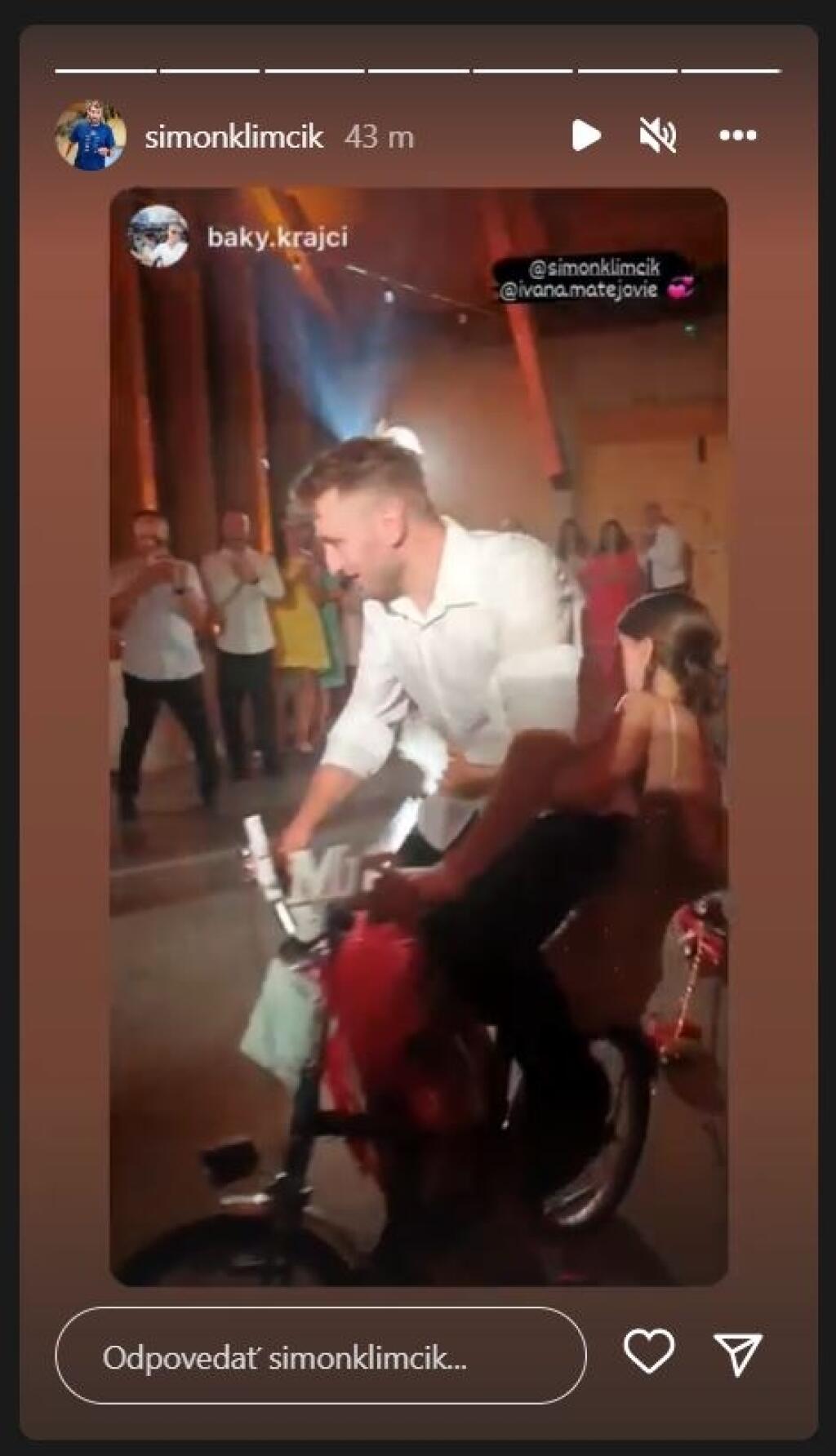 Šimon Klimčík zdieľal zábery zo svadby na svojom instagrame.
