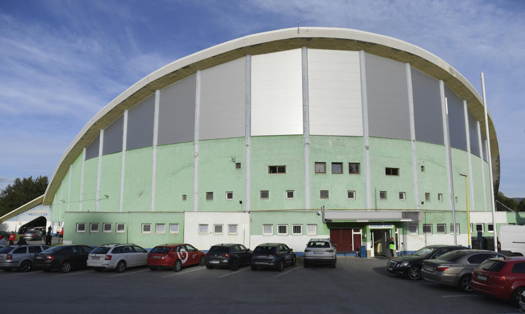 V Prešove 24. septembra 2021 slávnostne otvorili zimný štadión pred začiatkom hokejovej extraligy. FOTO TASR – František Iván