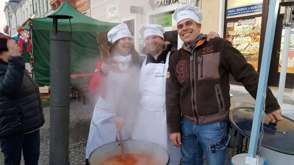 V Rimavskej Sobote rozváňala vianočná kapustnica.