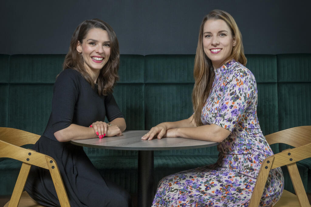 Ivana Brutenič a Kristina Cichý Kováčiková odborníčky na LinkedIN.
