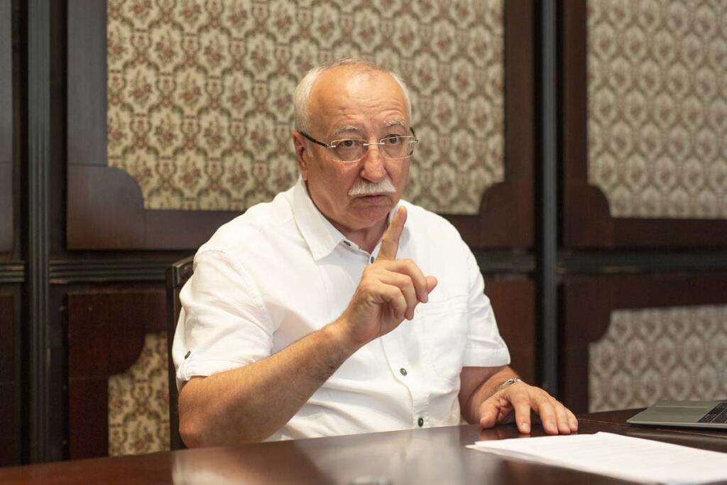 Profesor Juraj Šteňo 