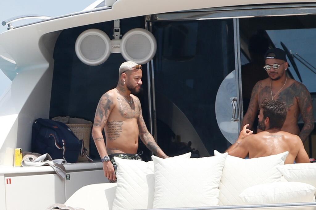 Forma bez futbalu išla dole. Neymar bude musieť zhodiť.