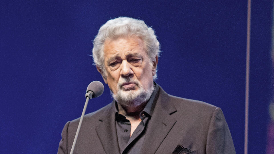 Placido Domingo stále koncertuje, hoci čelí obvineniam za sexuálne obťažovanie.