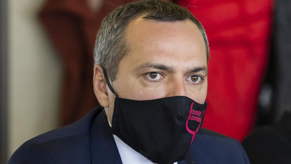Na snímke riaditeľ Sekcie spravodajstva a publicistiky RTVS Vahram Chuguryan počas mimoriadneho rokovania Rady Rozhlasu a televízie Slovenska (RTVS) v Bratislave 27. mája 2020. FOTO TASR - Jaroslav Novák