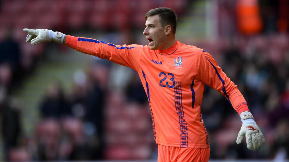 Ukrajinský brankár Andriy Lunin má odísť na hosťovanie.