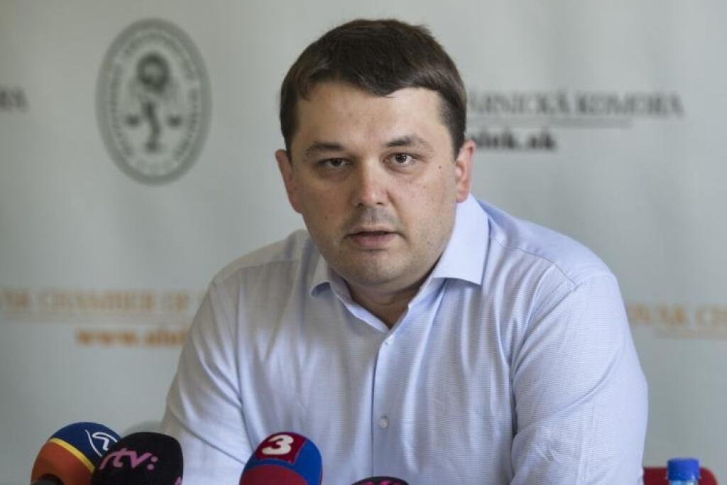 Lekárnici pohrozili Kalavskej Ústavným súdom. Zmení kvôli nim zákon