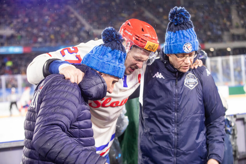 Hokejový zápas medzi HC Slovan a Košice (Winter games)