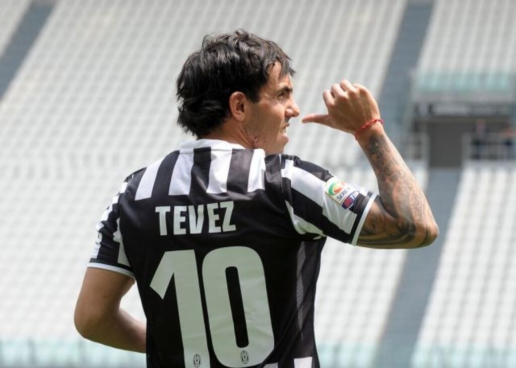 Carlos Tévez prestúpil do Juventusu v roku 2014.
