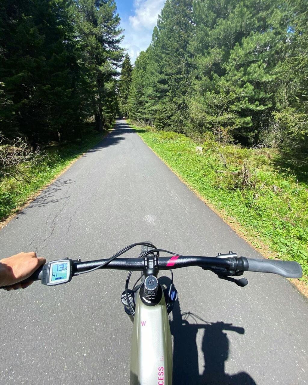 Rebecce Šramkovej s priateľom učarovala cyklistika.
