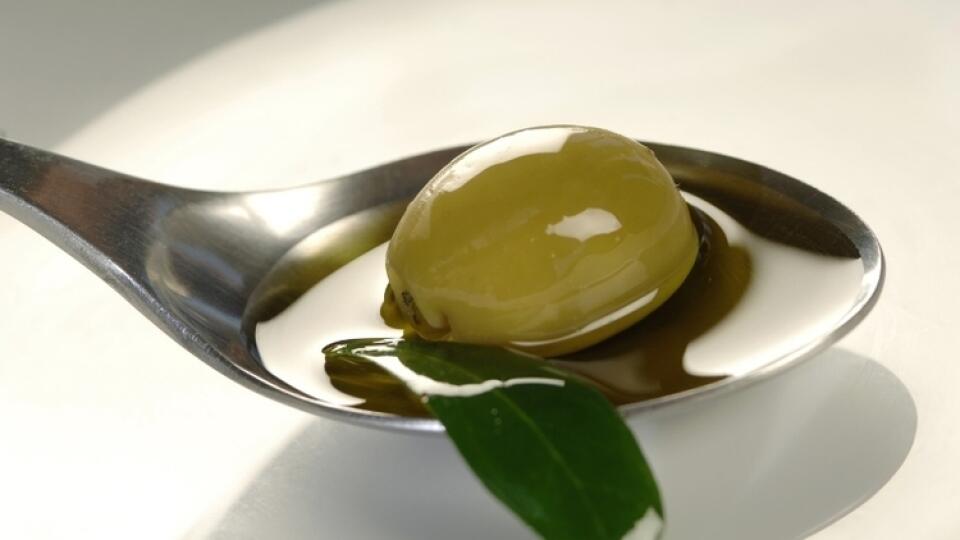 Ложка оливкового масла калории. Оливковое масло калорийность. Оливковое масло Паллада. Как выглядит фисташковое масло.