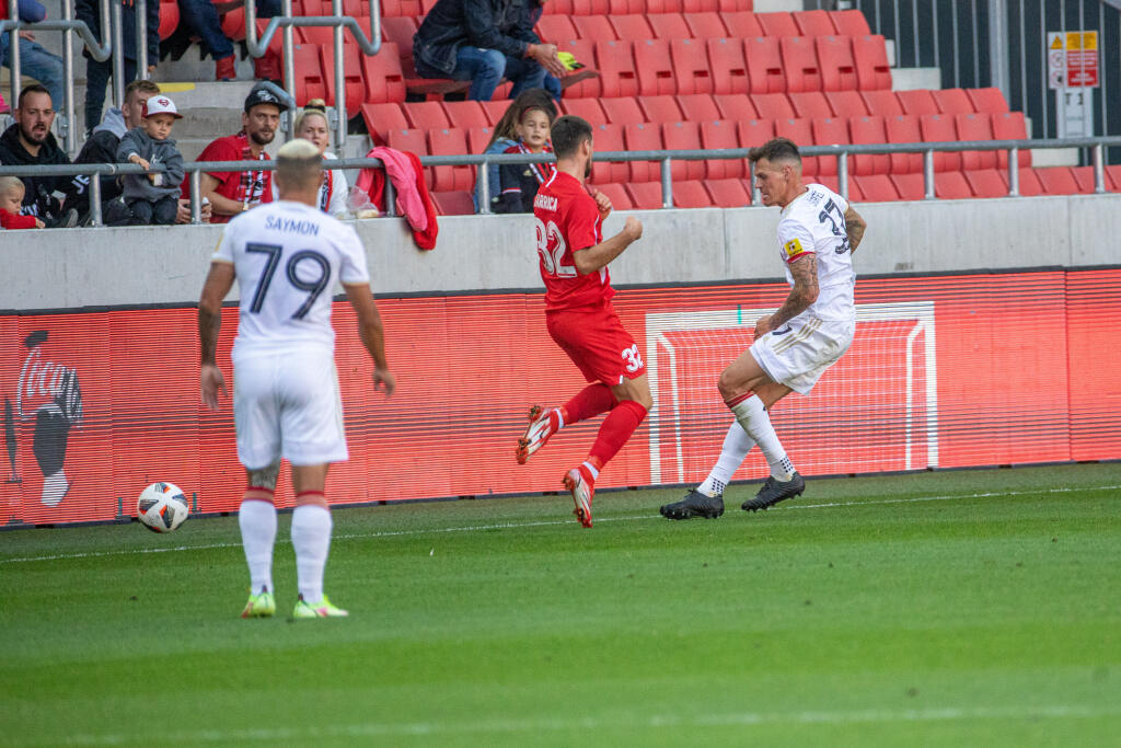Futbalový svetobežník nastúpil do majstrovského zápasu po dlhodobom zranení achilovky, ktoré utrpel na sklonku minulého roka ešte ako hráč tureckého Basaksehiru.