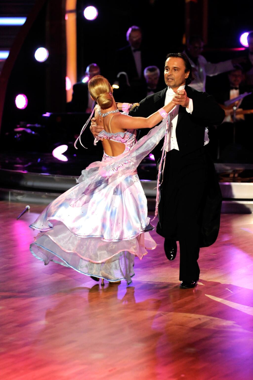 Jozef Vajda (52), herec, Let's Dance
foto: TV Markíza
uverejnené: Báječná žena č.20/08
pôvodný súbor:__extra_30114-_DSC5635.eps