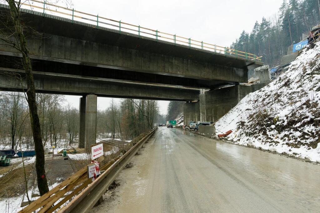 Výstavba tunela a mostnej eskapády na najnovšie otvorenom úseku D3