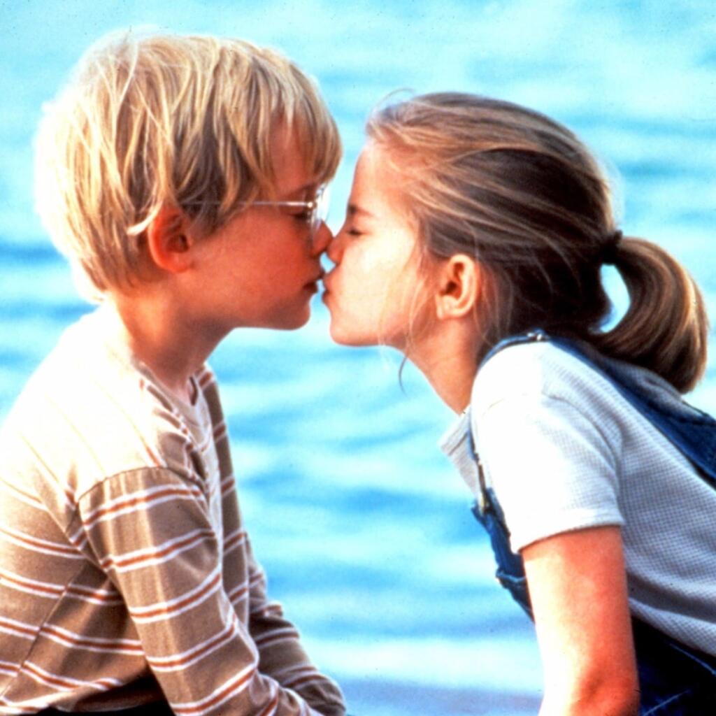 Anna Chlumsky a Macaulay Culkin vo filme "Moje dievča"