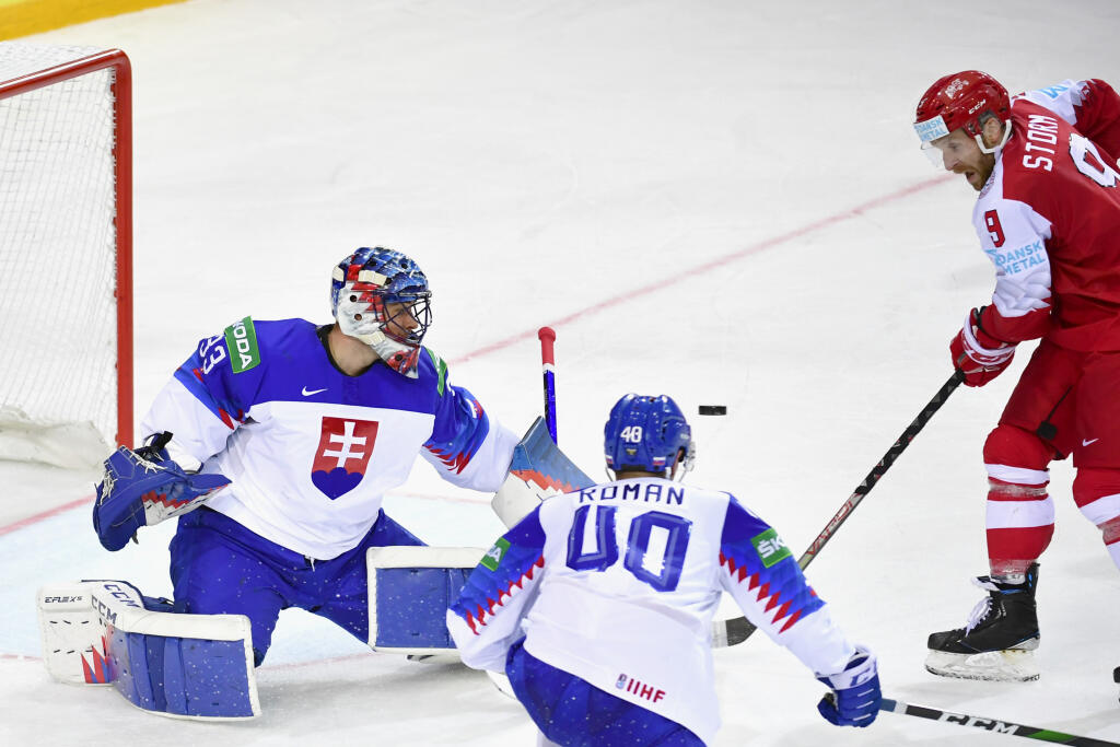 Július Hudáček po prílete na Slovensko skritizoval realizačný tím a ukončil reprezentačnú kariéru.