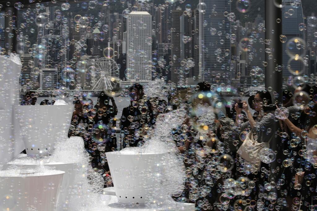 Hong Kong Art Bubbles