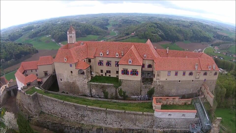 Poznáte najkrajšie hrady a zámky Európy?