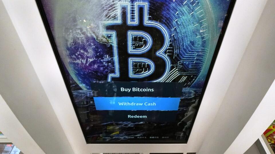 Cena bitcoinu klesla o takmer 5 %