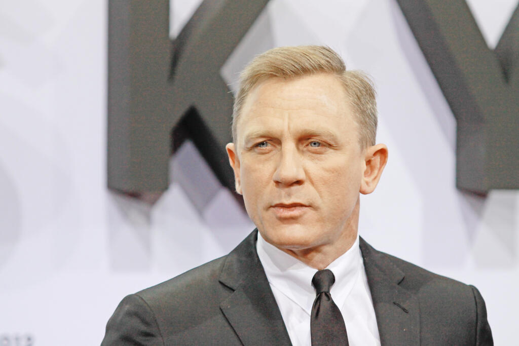 BERLIN, GERMANY - OCTOBER 30: actor Daniel Craig attends the Germany premiere of James Bond 007 movie