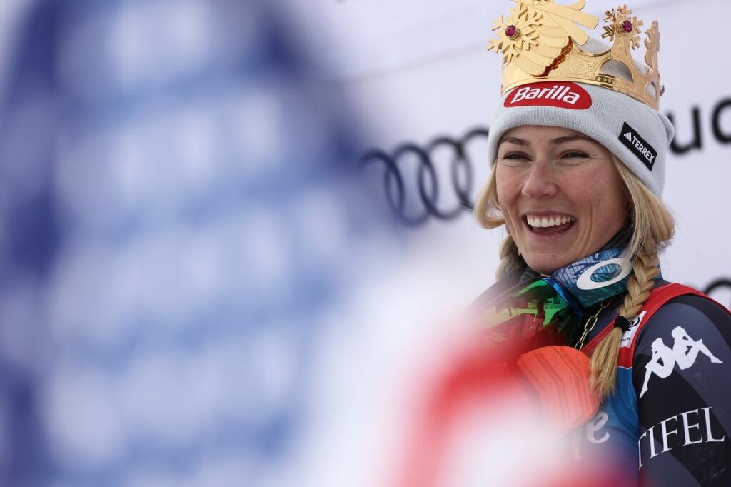 Na pódiu hádzala Shiffrinová jednu grimasu za druhou.