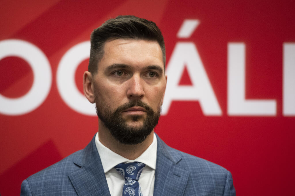 Na snímke nový podpredseda SMERu-SD Richard Takáč počas tlačovej konferencie po pracovnom sneme strany Smer – sociálna demokracia v Bratislave 18. júla 2020. FOTO TASR - Jaroslav Novák