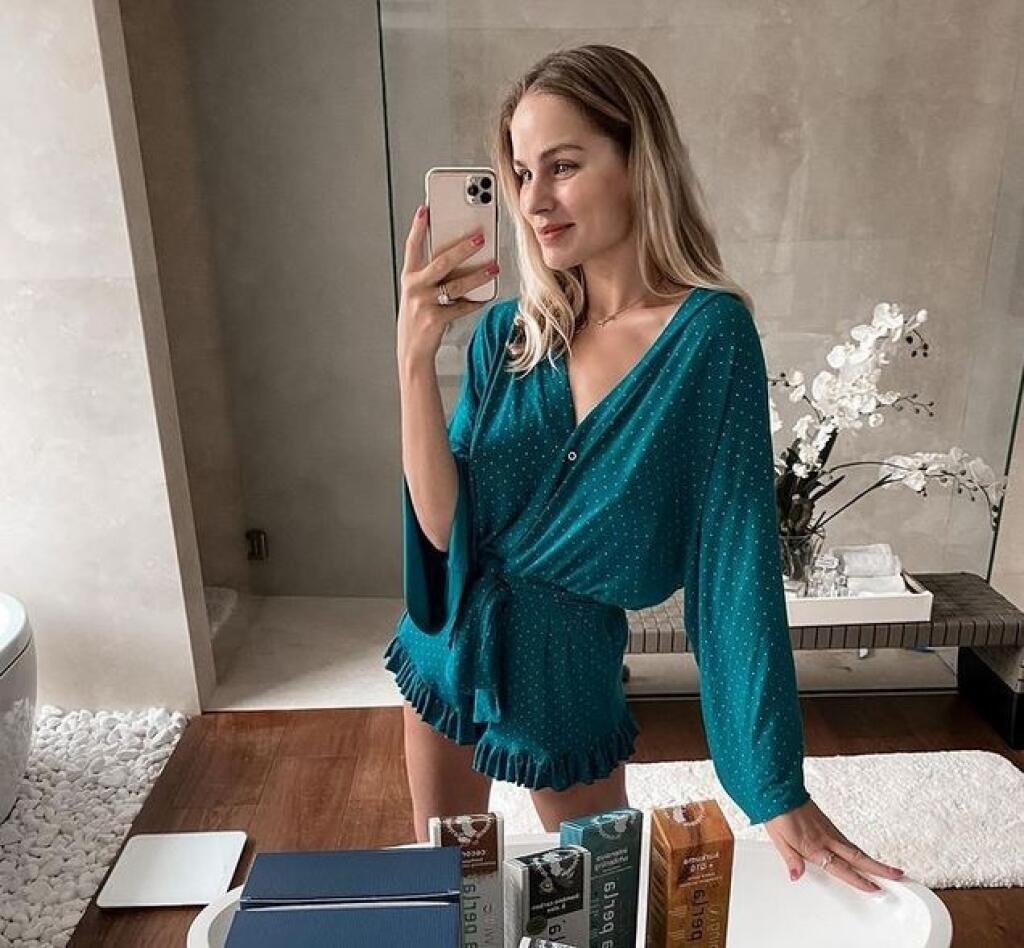 Krásna manželka Gáboríka patrí medzi najkrajšie Slovenky.