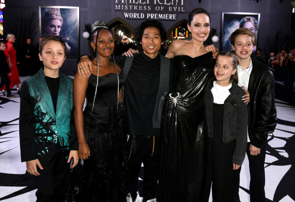 Angelina Jolie s deťmi.