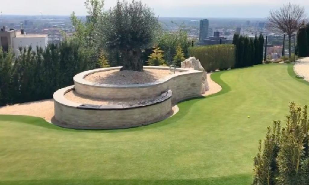 Dominik Hrbatý odhalil, že jeho megaluxusná vila skrýva aj golfové ihrisko.