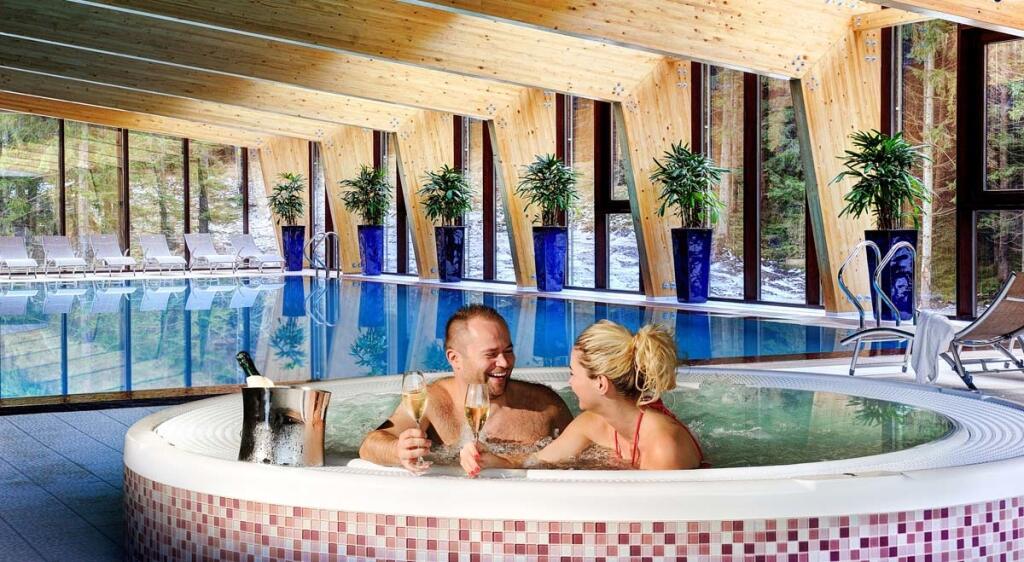 Wellness hotel Chopok - bazén Praslička