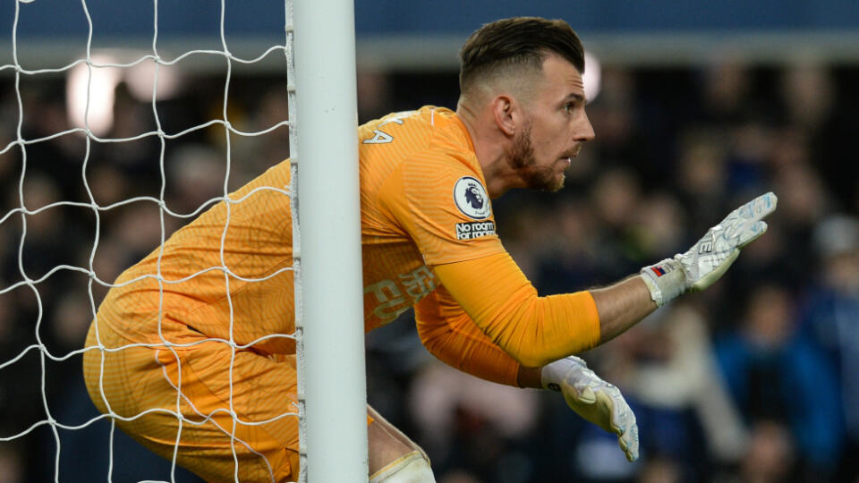 Slovenský futbalový reprezentant Martin Dúbravka (33) odohral vôbec ako prvý Slovák v histórii zápas za slávny Manchester United v rámci 3. kola Anglického ligového pohára a hneď aj zvíťazil.