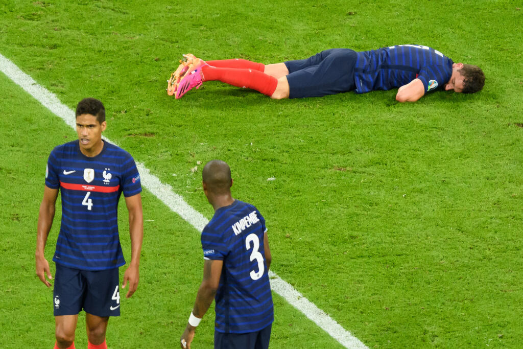 Pavard po faule Gosensa stratil vedomie.