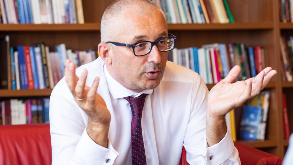 Poslanec NRSR a primátor Hlohovca Miroslav Kollár