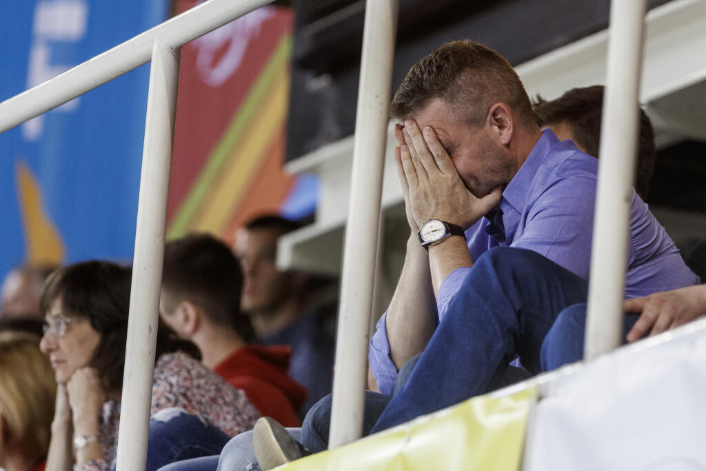 Banská Bystrica sa stala v sezóne 2017/2018 hokejovým majstrom Slovenska. Finálovú sériu proti Trenčínu si nenechal ujsť ani vtedajší predseda vlády Peter Pellegrini, ktorý zápas poriadne prežíval.