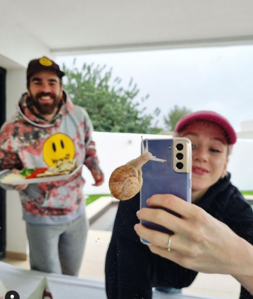 Emma a Filip si užívajú spoločné chvíle.