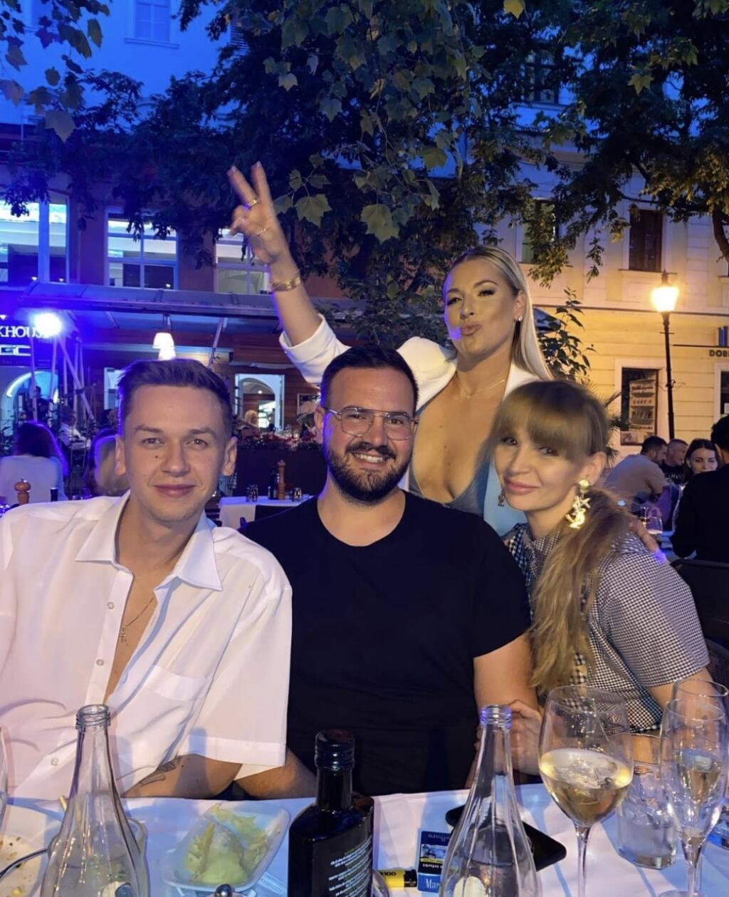 Hrdá matka synčeka Jakubka predviedla parádny outfit, v ktorom bola sexi ako v časoch najväčšej slávy.
