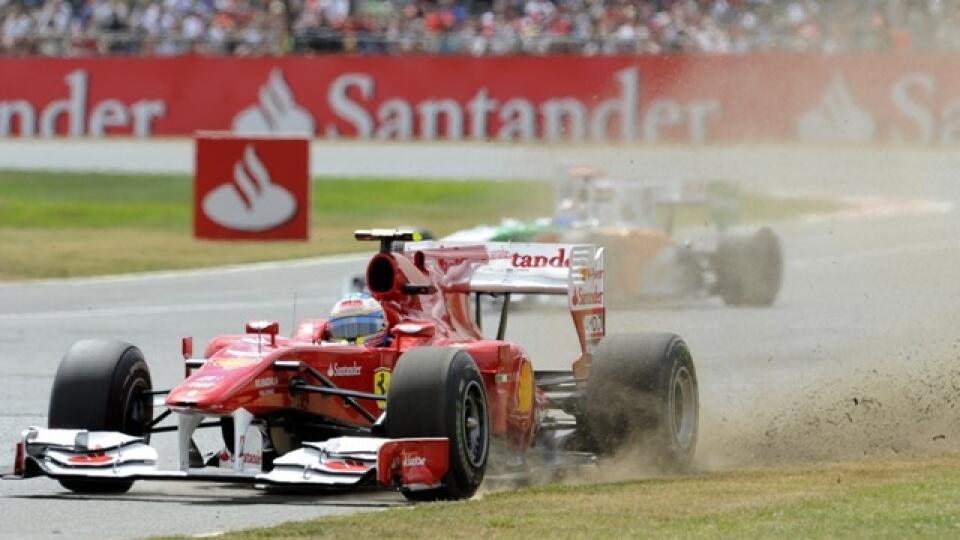 Fernando Alonso počas VC Británie.