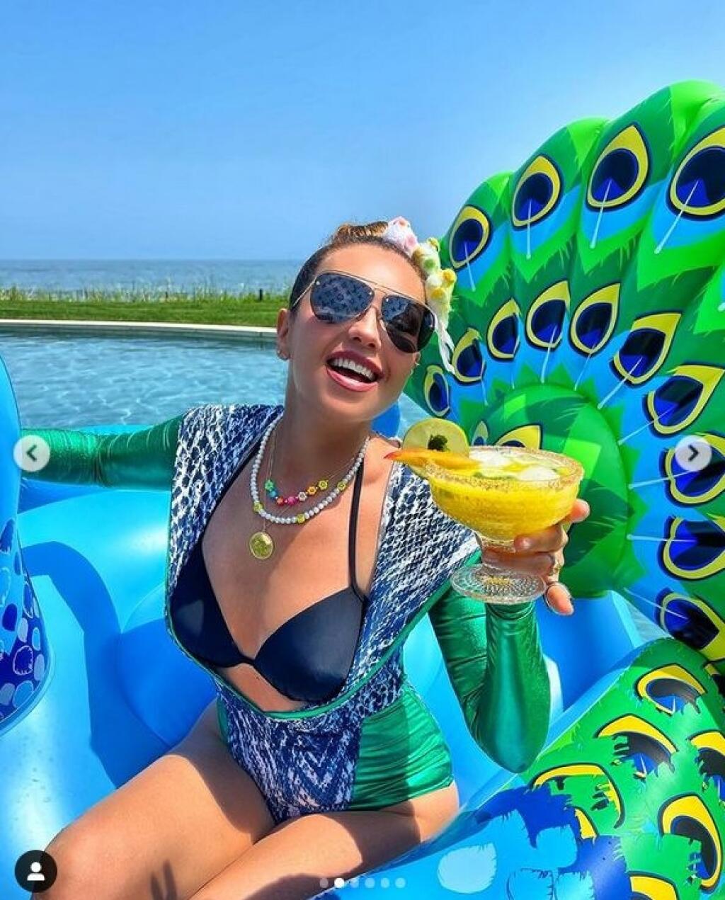 Thalía oslávila 50 rokov, ale vyzerá skôr ako sladká tridsiatnička.