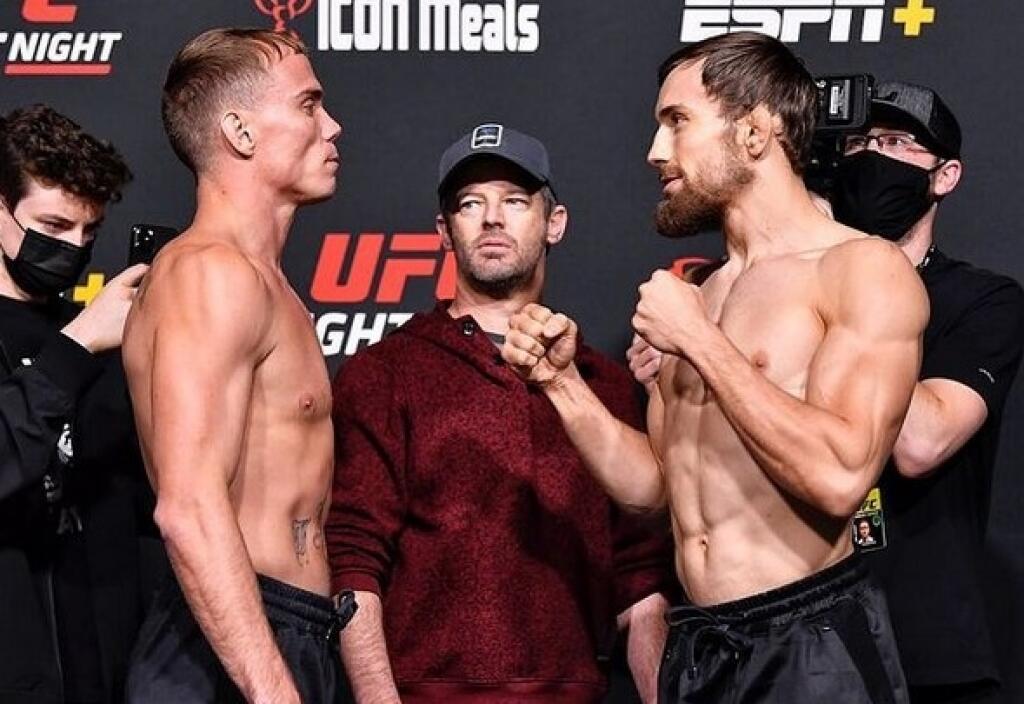 Slovenský zápasník MMA Ľudovít Klein prehral v noci na nedeľu duel perovej váhy v rámci UFC Fight Night 195 s Američanom Nateom Landwehrom v 3. kole na submisiu.