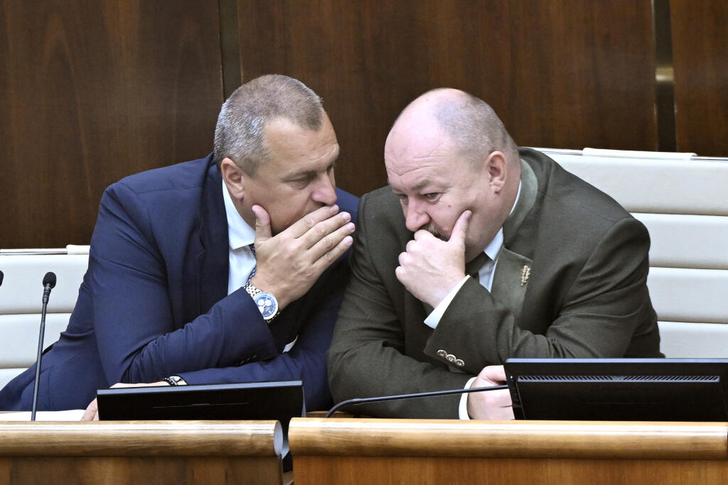 Mimoriadna 16. schôdza Národnej rady SR