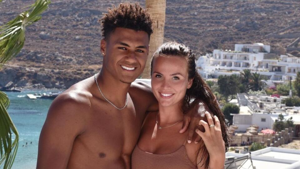 Ellie Alderson a Ollie Watkins