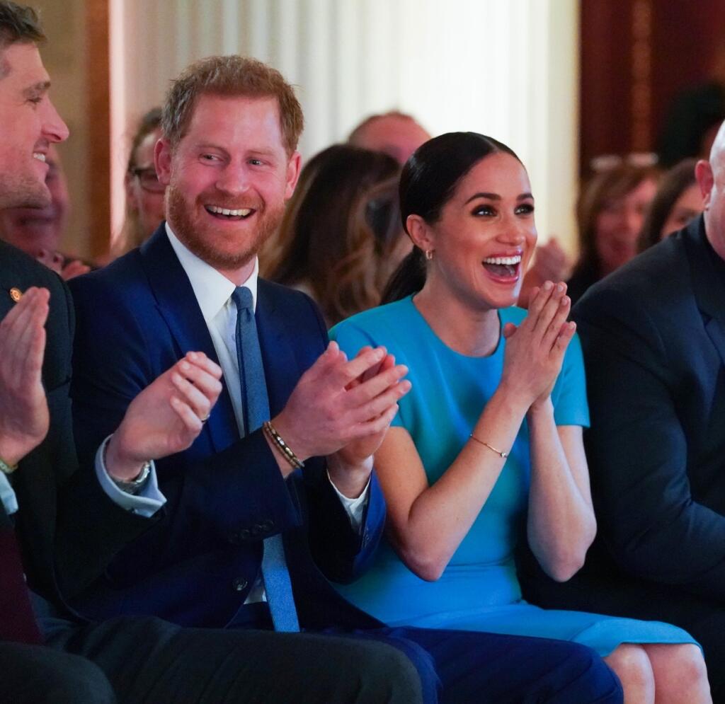 Meghan a Harry chceli byť finančne nezávislí. Teraz sa musia začať poriadne obracať, aby mali dosť na svoj nákladný život.