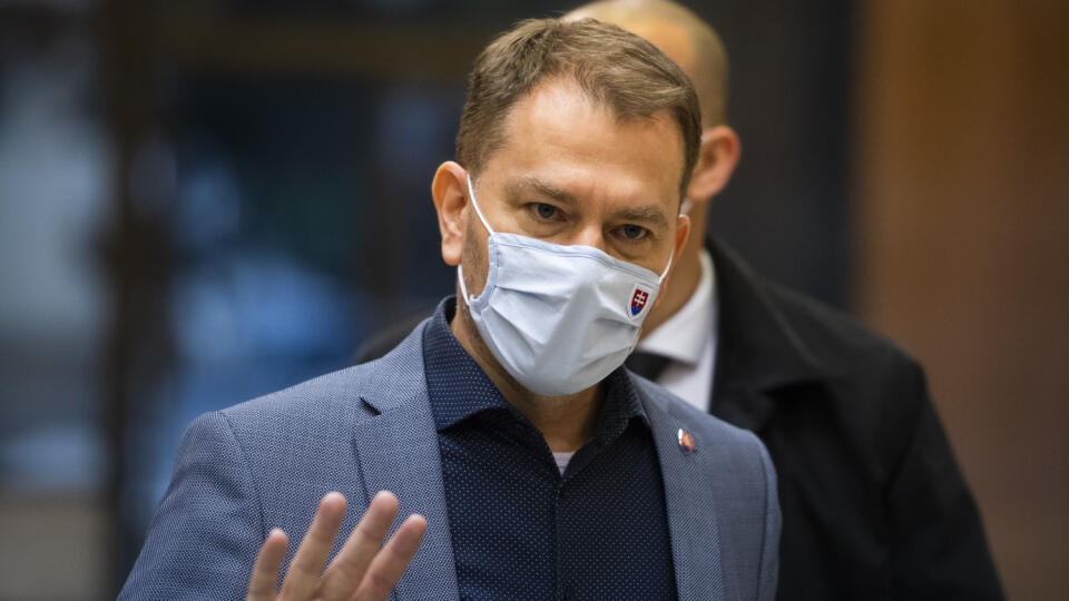 Na snímke predseda vlády SR Igor Matovič (OĽaNO) prichádza na rokovanie 54. schôdze vlády SR v Bratislave 25. novembra 2020. FOTO TASR - Jaroslav Novák