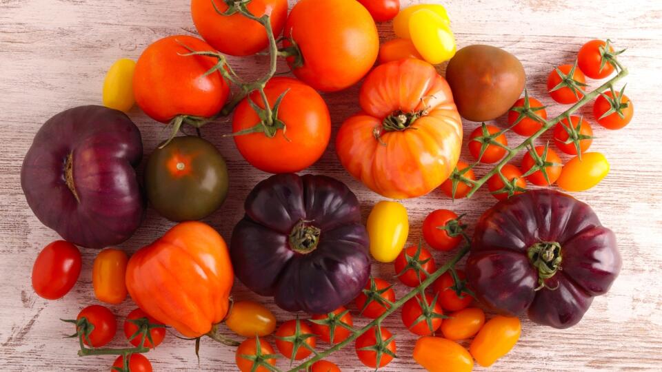 Mix,Of,Colourful,Different,Sorts,Of,Tomatoes