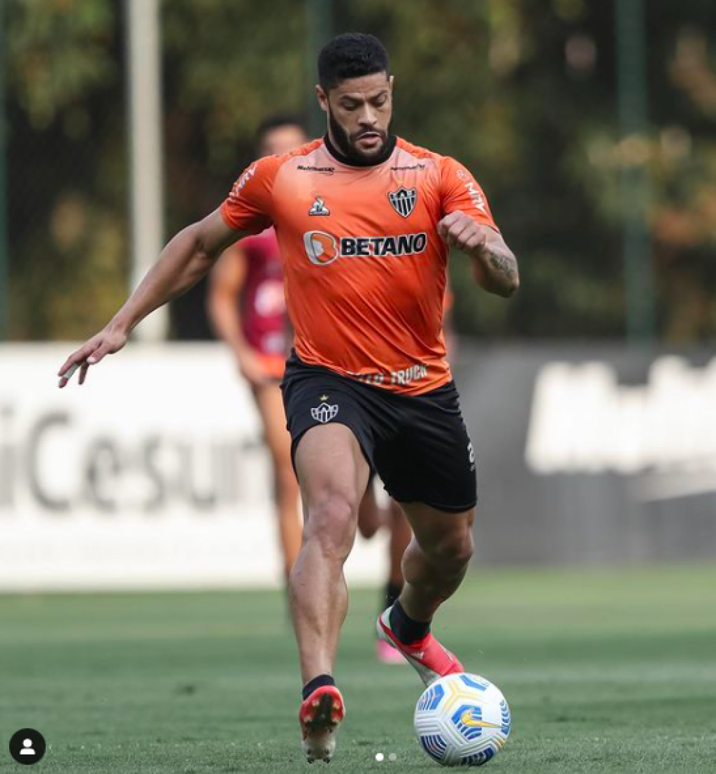 Brazílsky futbalista Hulk (35), ktorý je po celom svete známy svojou obrovskou silou šokoval.