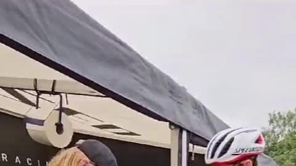 VIDEO Aj on je len človek: Saganovi sa konečne splnil sen. Pozrite, od koho získal autogram!