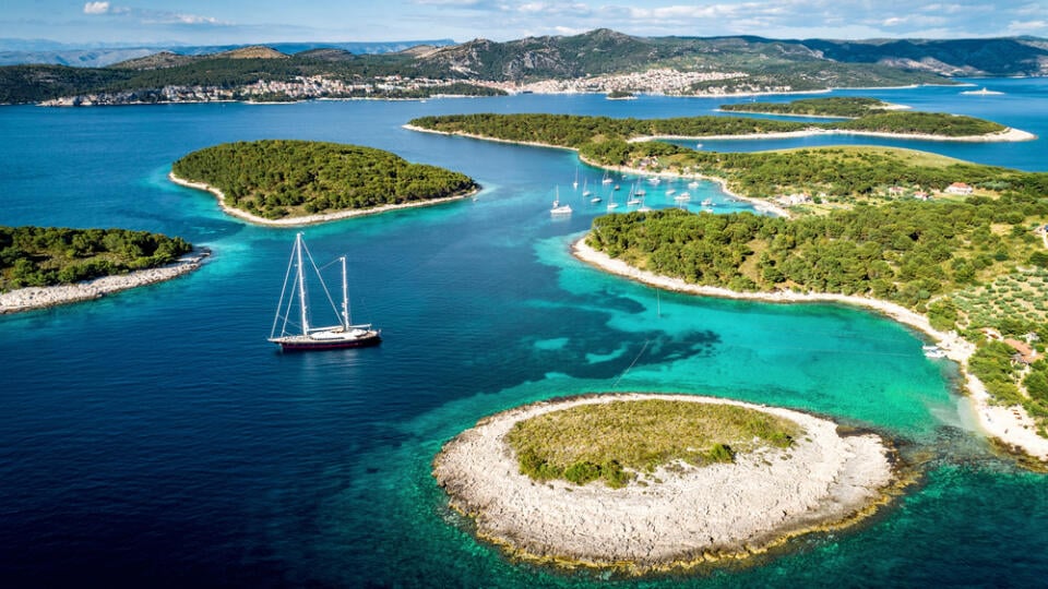 Aerial,View,Of,Paklinski,Islands,In,Hvar,,Croatia.,Turquise,Water