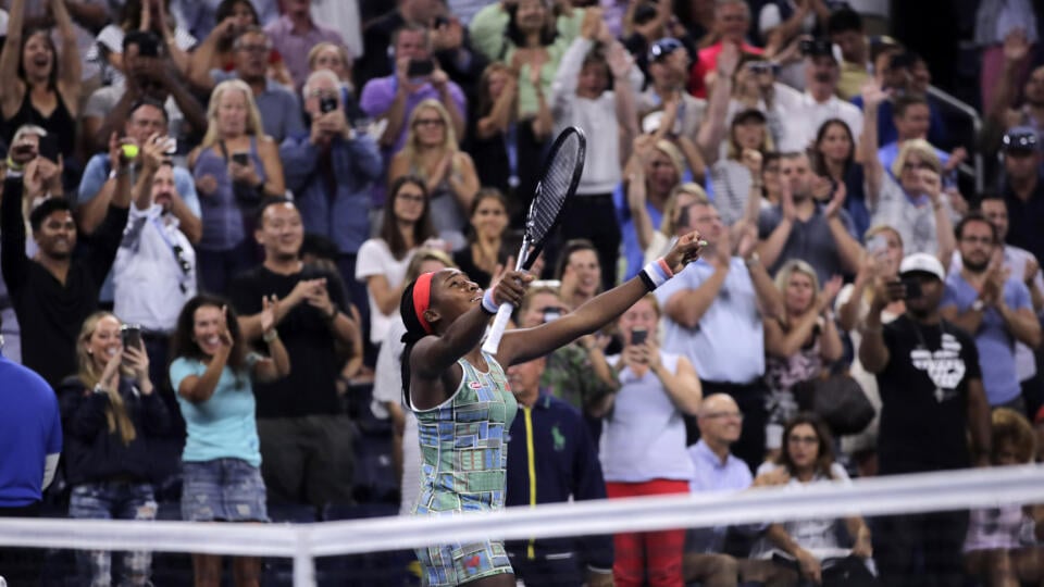 Iba 15-ročná americká tenistka Cori Gauffová sa stala prvou finalistkou dvojhry na turnaji WTA v rakúskom Linzi.