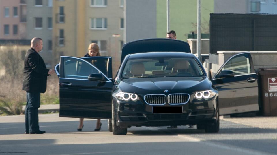 Zuzana Čaputová niektorým štátnym bodyguardom nedôverovala, tak jej ich vymenili.
