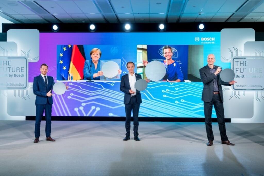 Firma Bosch otvorila pri Drážďanoch závod na výrobu polovodičových čipov pre autá a ďalie zariadenia, jún 2021.