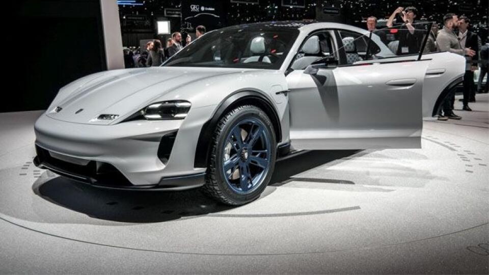 Porsche Mission E Cross Turismo